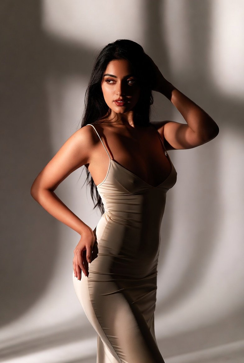 Curvy hot Nagpur escort model