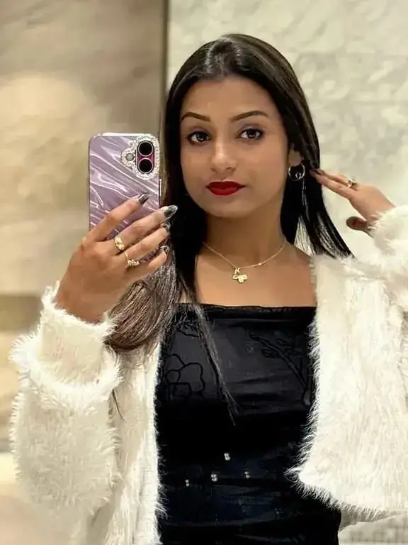 Ishita - Call Girl in Nagpur